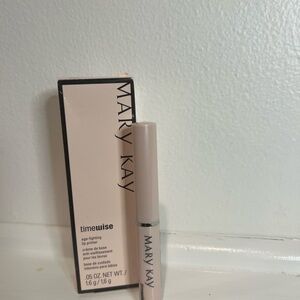 Mary Kay Timewise Age-Fighting Lip Primer